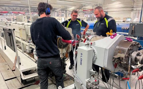 Testproduksjon hos Pipelife i Surnadal.