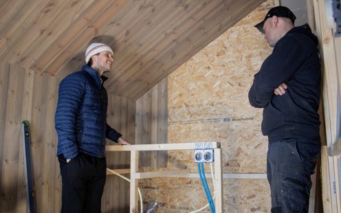 Fra venstre: Simen Hoen Larsen fra Pipelife og Jarle Nordby fra Krøderen Elektro.