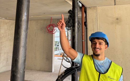 Elias Alam er spesielt fornøyd med pakningene på rørsystemet.